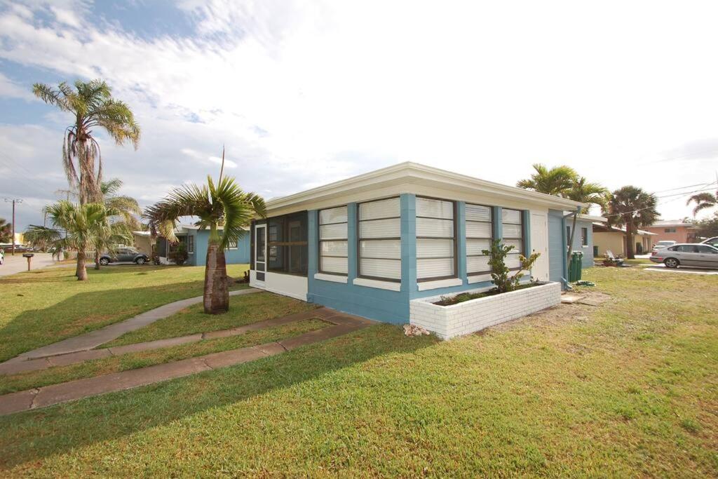 Downtown Cottage - Walk To The Beach & Restaurants Cocoa Beach Esterno foto